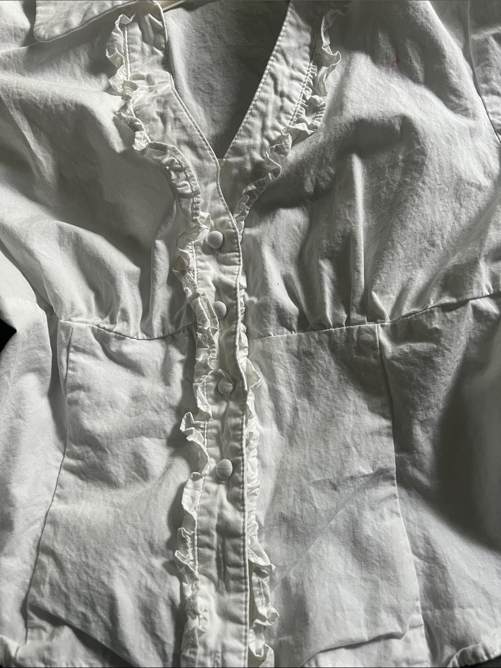 Cider White Ruffle-Front Collared Button-Down Top - Picture 3 of 6
